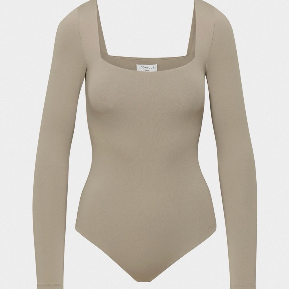 Aritzia Contour Full Squareneck Longsleeve Bodysuit